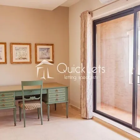 Casa vacanze House In Front Of The Sea, Close St Julian Sliema